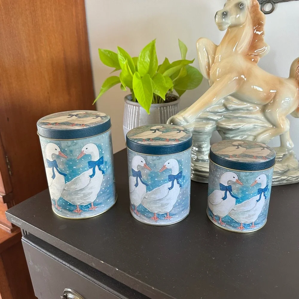 Vtg Country Goose Blue Ribbon Bow Nesting Tins Canisters Set of 3 Cottagecore